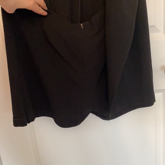 Black Dress with shorts inside - Picture 3 of 3